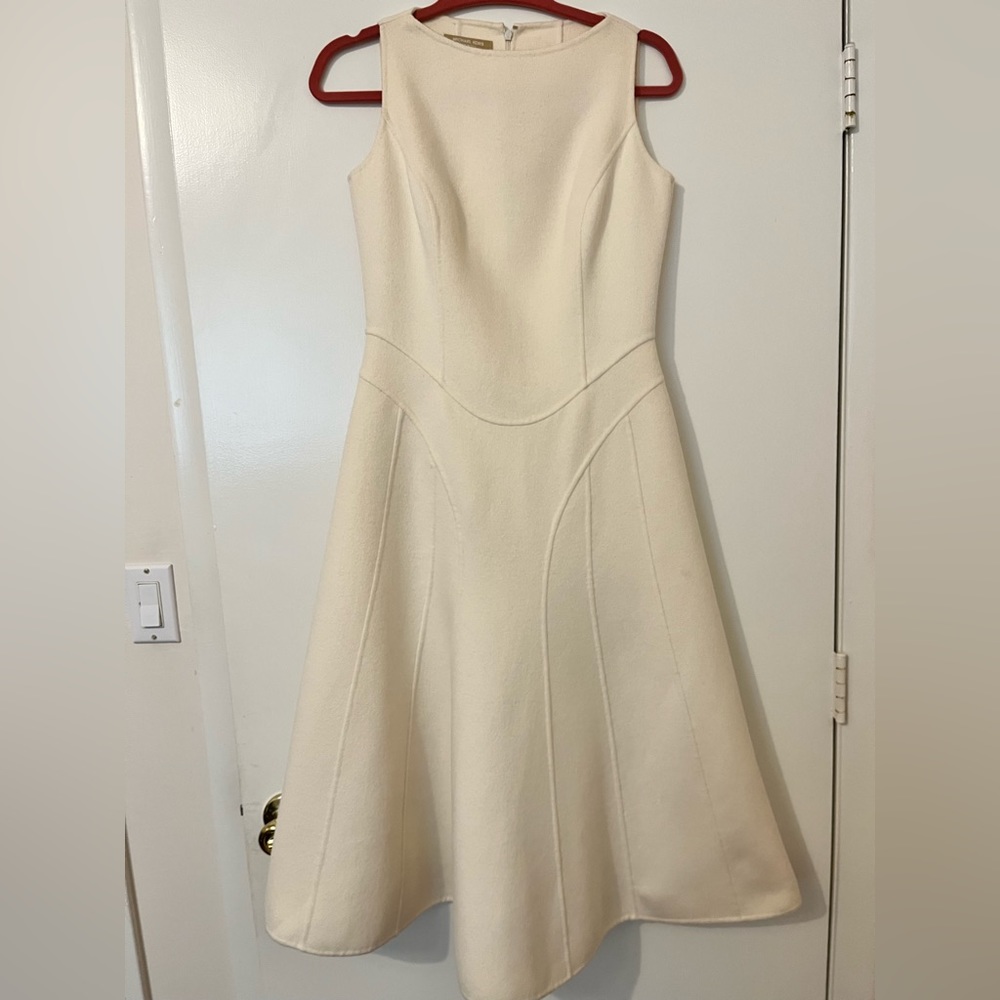 Michael Kors Off-white Wool dress. Great condition! - Picture 2 of 7